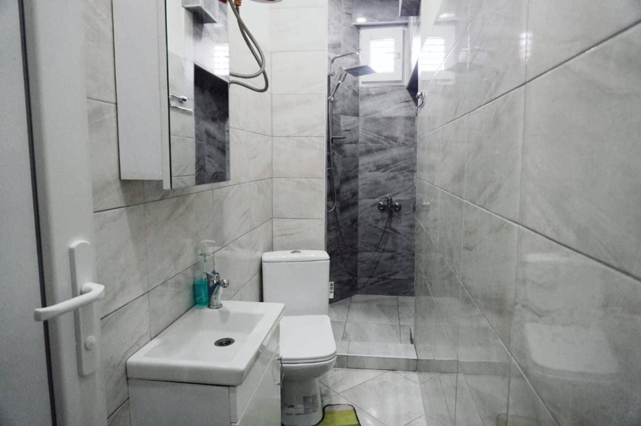 Nano Apartment Прізрен Екстер'єр фото